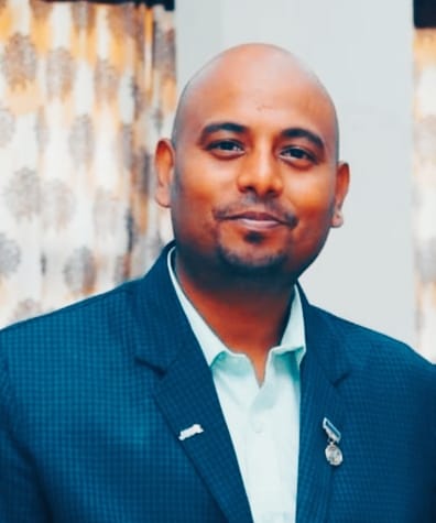 JC Vivek Chauglle